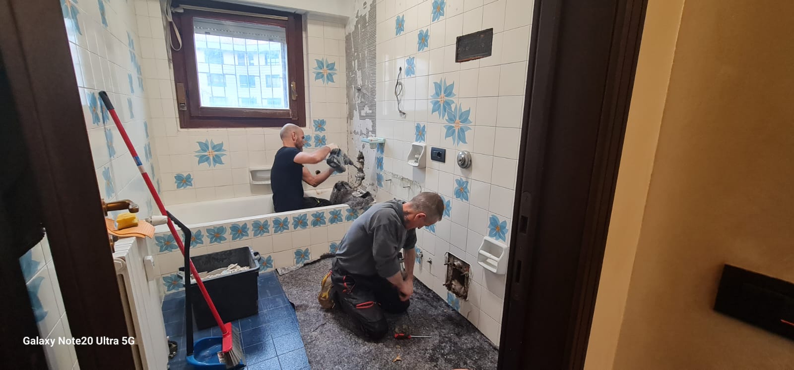 Da vasca a doccia: bagno rifatto a Cernusco sul Naviglio